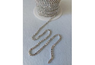 Стразовая цепочка  2 мм SS6 серебро в серебряной оправе, цена за 50 см